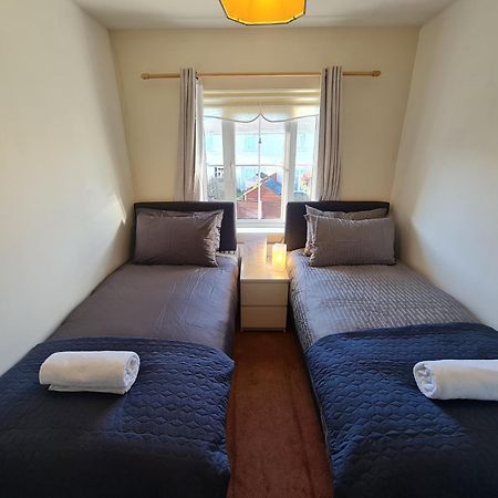 2 Cosy Bedrooms In A 3 Bed Home Tyrrelstown Bagian luar foto