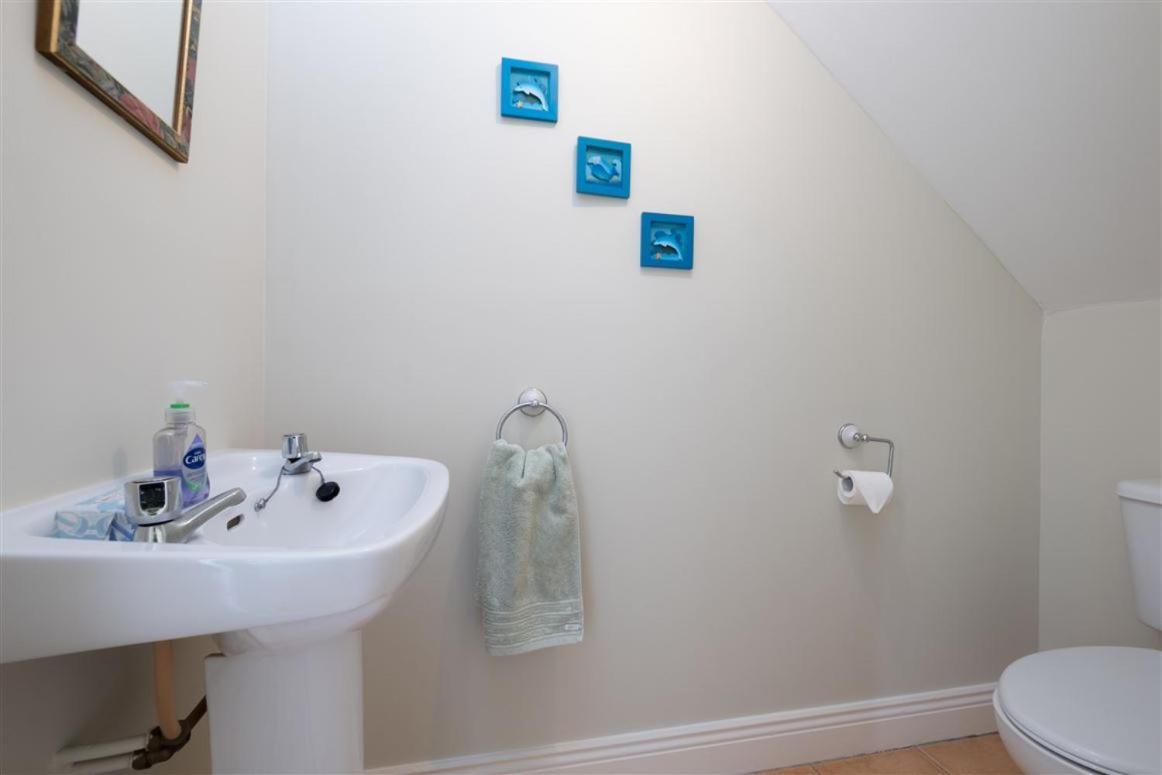 2 Cosy Bedrooms In A 3 Bed Home Tyrrelstown Bagian luar foto